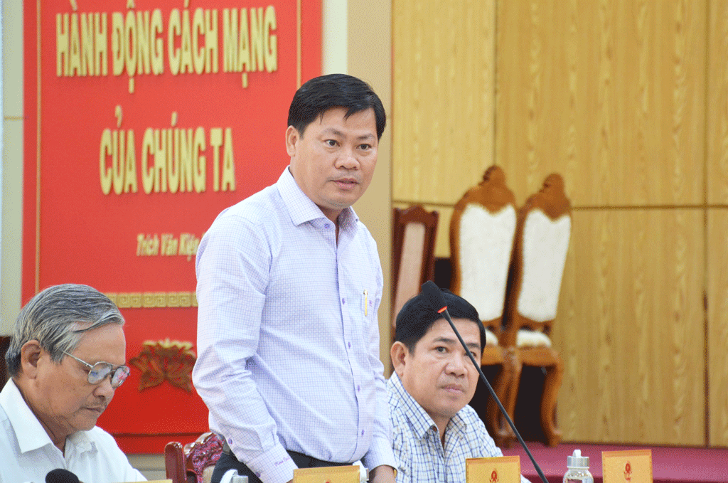 Đoàn đại biểu Quốc hội tỉnh giám sát việc thực hiện các Chương trình mục tiêu Quốc gia tại huyện Cần Đước