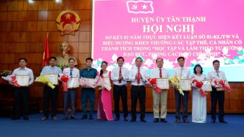 Tân Thạnh chuyển biến tích cực từ việc học tập và làm theo gương Bác Tân Thạnh chuyển biến tích cực từ việc học tập và làm theo gương Bác