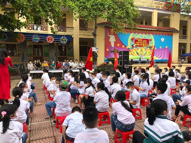 Kỹ năng thoát hiểm cần dạy cho trẻ khi có cháy để giảm thương vong