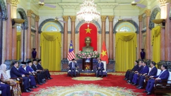 Chủ tịch nước Võ Văn Thưởng tiếp Thủ tướng Malaysia