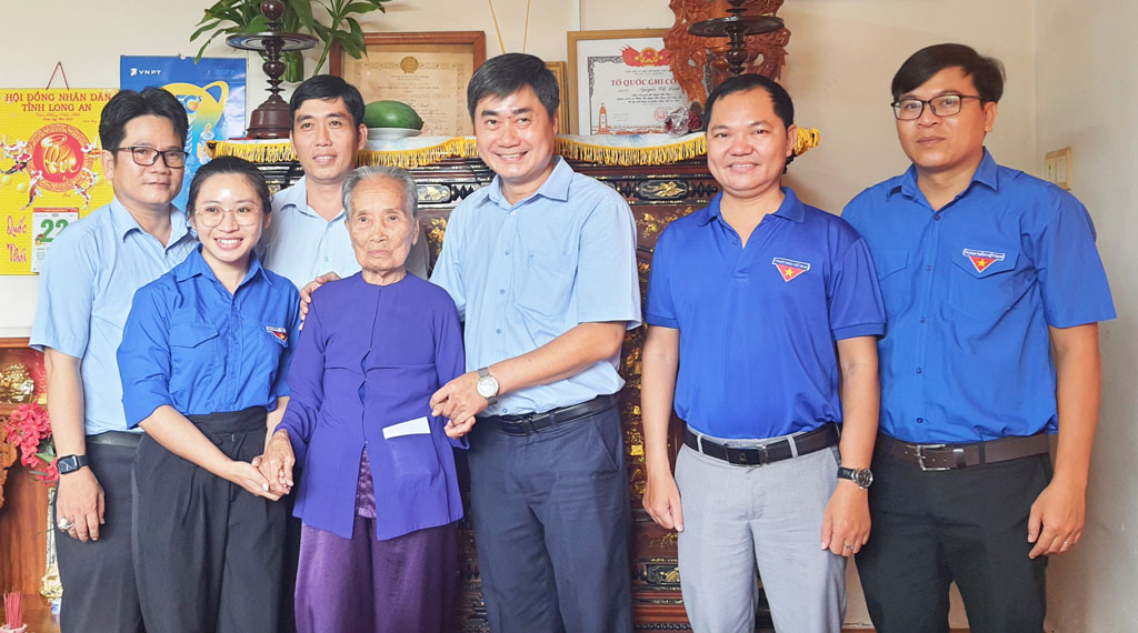 Tự hào những Bà mẹ Việt Nam Anh hùng