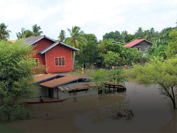 Laos warns of heavy-rain-induced landslide, flooding risks Laos warns of heavy-rain-induced landslide, flooding risks