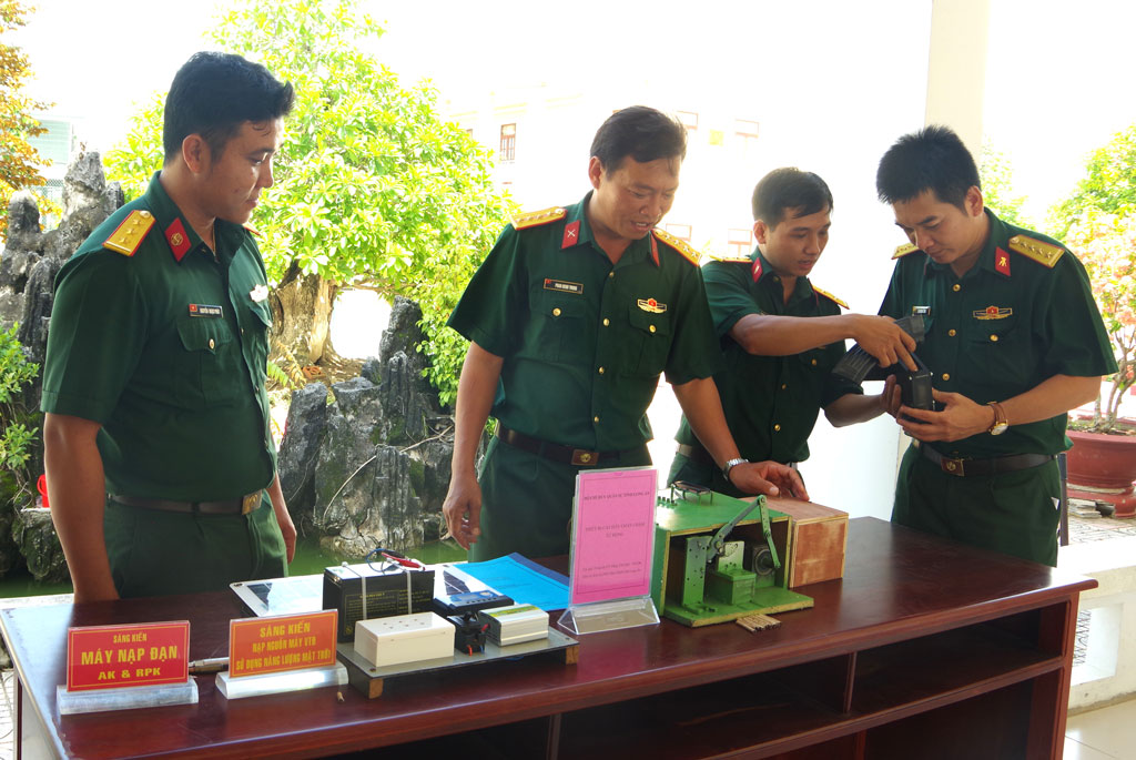 Nhiệt huyết sĩ quan trẻ