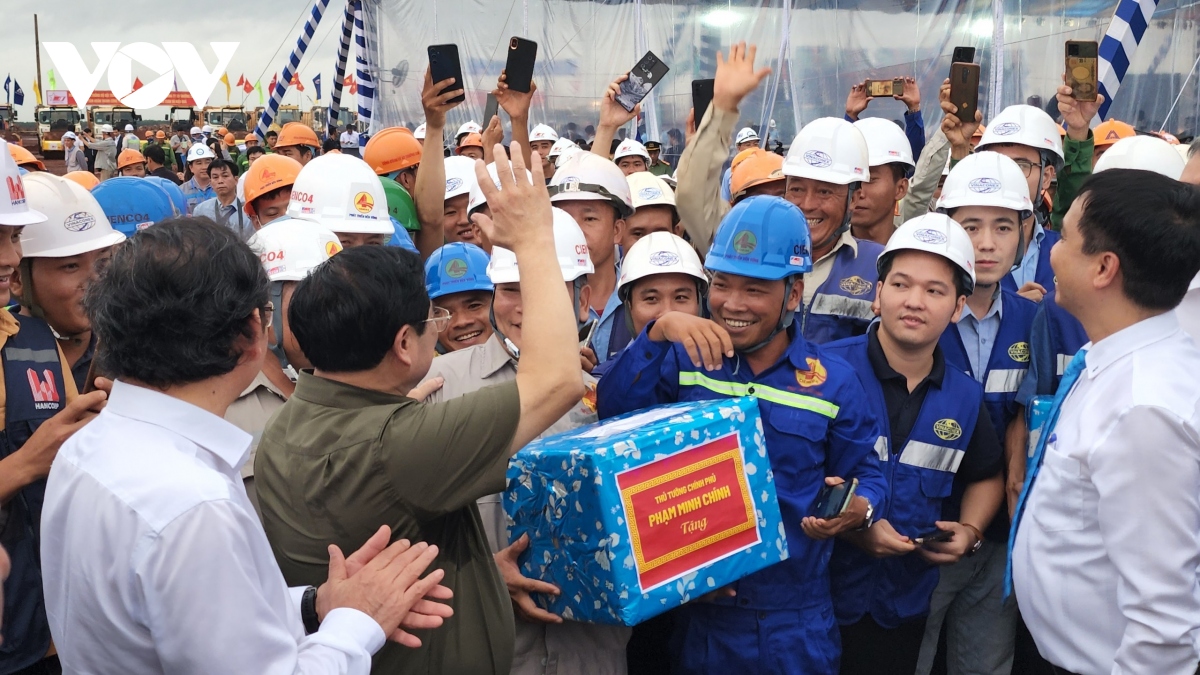 Thủ tướng phát lệnh khởi công 3 gói thầu sân bay Long Thành và Tân Sơn Nhất