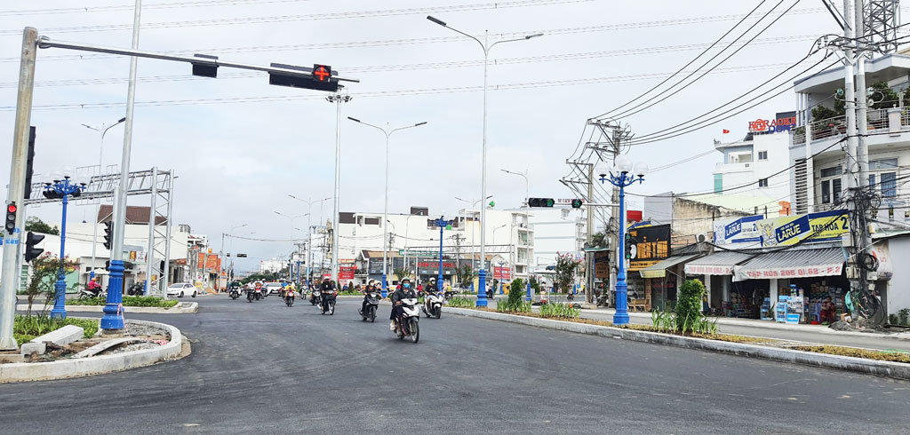 Công trình nút giao đường Hùng Vương - Quốc lộ 62 hoàn thành vào đúng ngày Quốc khánh 2/9