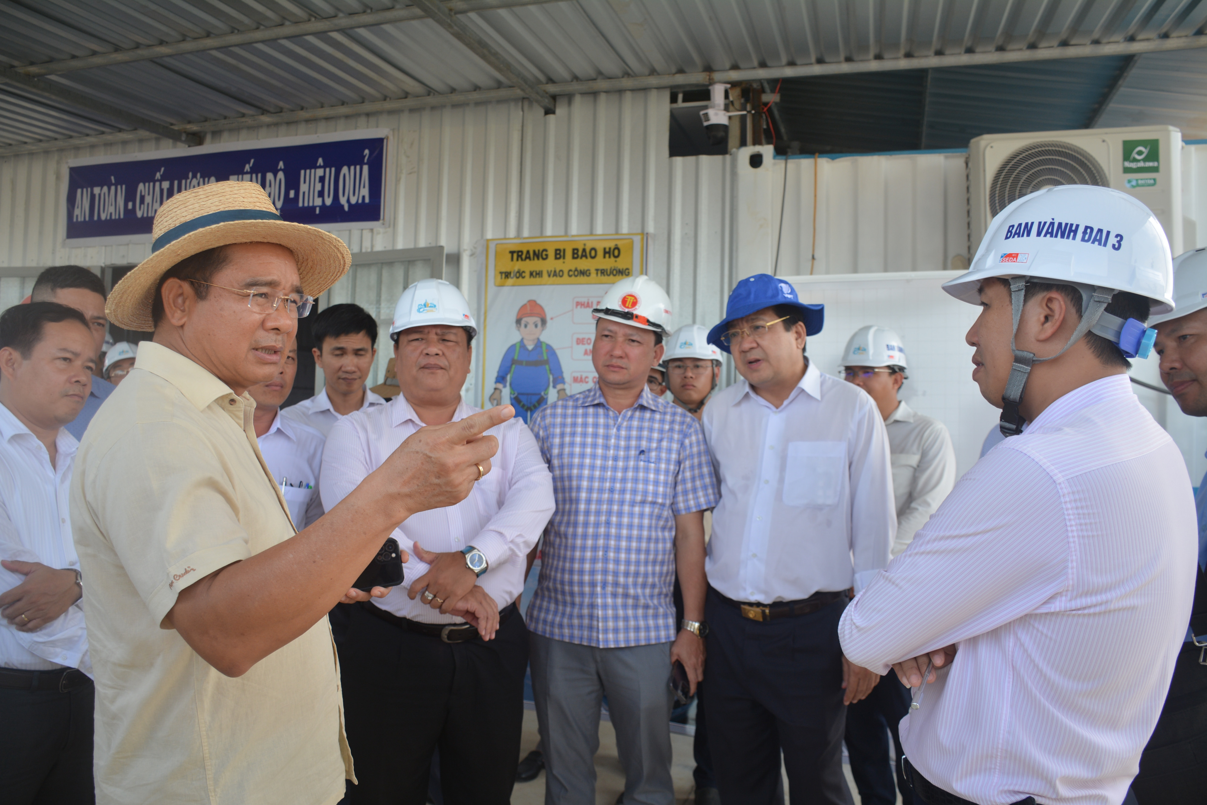 Secretary of Provincial Party Committee - Nguyen Van Duoc inspects the progress of key projects