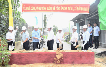 Nguyên Chủ tịch nước - Trương Tấn Sang dự Lễ khởi công đường giao thông nông thôn tại xã Đức Hòa Hạ