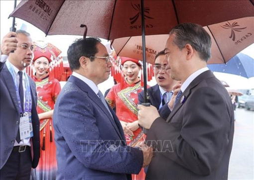 PM Pham Minh Chinh starts trip for CAEXPO, CABIS in China PM Pham Minh Chinh starts trip for CAEXPO, CABIS in China