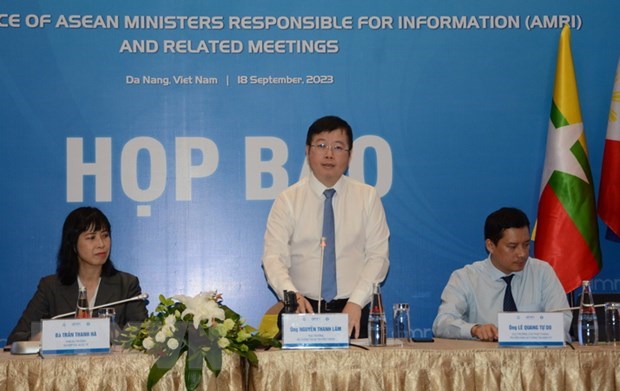 Ông Nguyễn Thanh Lâm, Thứ trưởng Bộ Thông tin và Truyền thông, phát biểu tại cuộc họp báo chiều 18/9 tại Đà Nẵng. (Ảnh: Văn Dũng/TTXVN)
