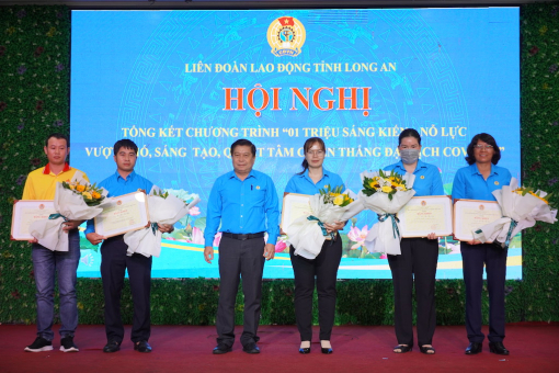 Long An ranks 9th nationwide in the '1 million initiatives - efforts to overcome difficulties; creativity and determination to win Covid-19 pandemic' program Long An ranks 9th nationwide in the '1 million initiatives - efforts to overcome difficulties; creativity and determination to win Covid-19 pandemic' program