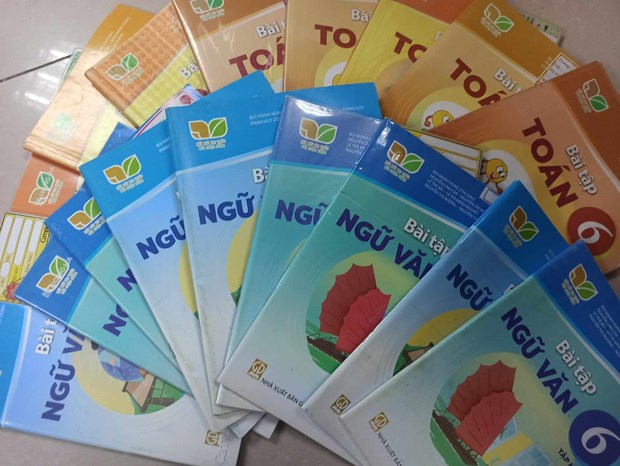 Đề nghị Quốc hội xem xét giao Bộ GD-ĐT biên soạn sách giáo khoa