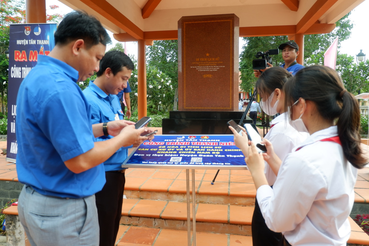 Ra mắt công trình thanh niên cấp huyện Số hóa di tích lịch sử Khu di tích lịch sử Căn cứ Xứ ủy và Ủy ban Hành chính Kháng chiến Nam bộ tại huyện Tân Thạnh