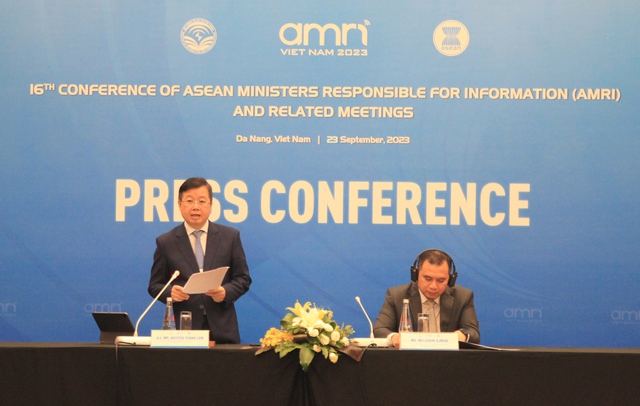 Thứ trưởng Bộ TT-TT Nguyễn Thanh Lâm thông tin về những kết quả của AMRI-16
