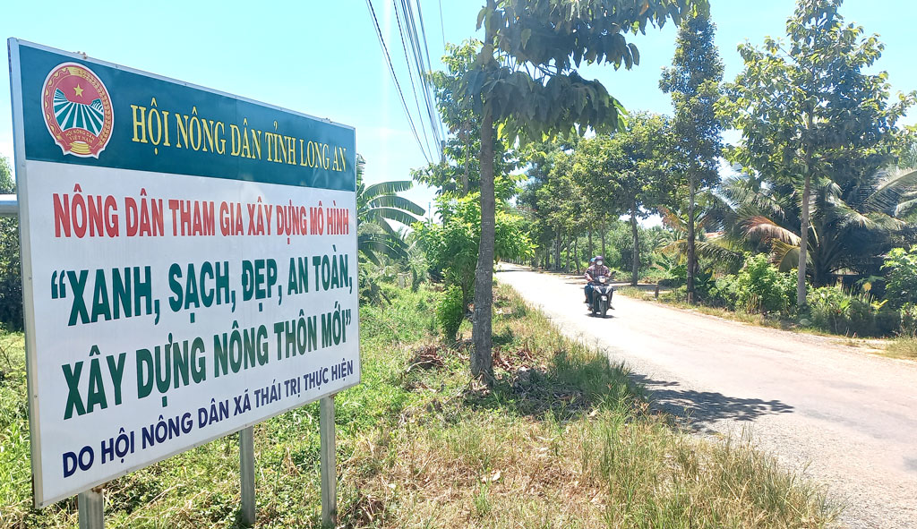 Nông dân Long An không ngừng vươn lên làm giàu và ngày càng năng động, chuyên nghiệp, văn minh hơn