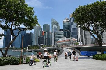 Tranh cãi dữ dội về việc cân bằng công việc và cuộc sống ở Singapore