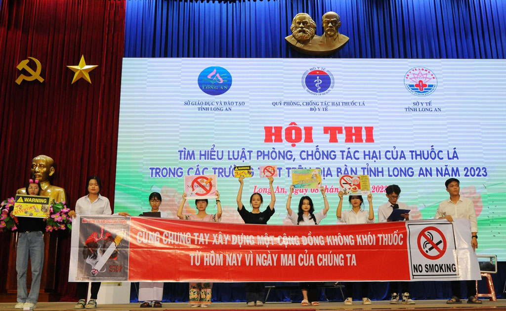 Nói 'không' với thuốc lá để bảo vệ môi trường sống