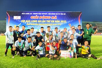 Closing ceremony of 13th Long An Newspaper Cup