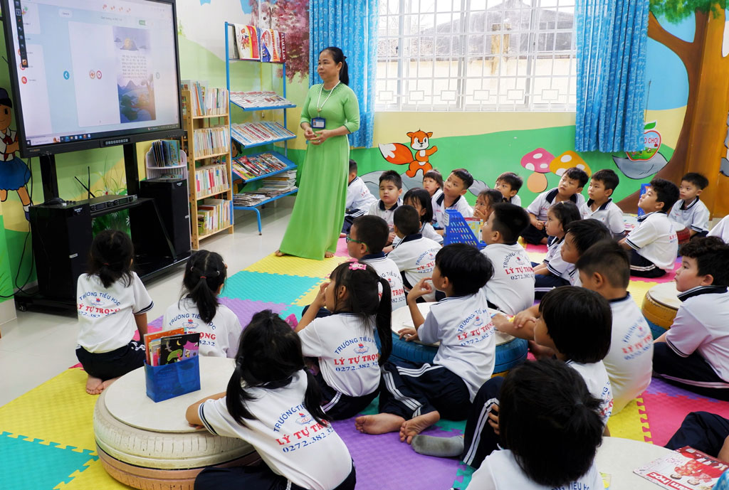 Chung tay xây dựng môi trường sống, học tập cho trẻ em phát triển