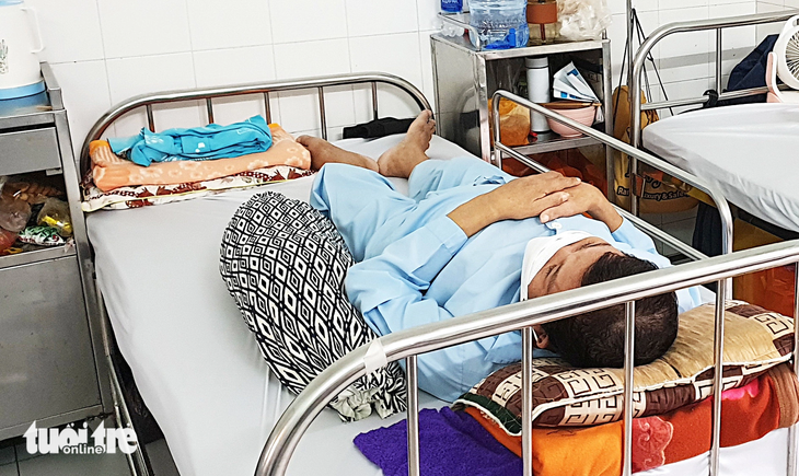 Nhiều bệnh viện ở miền Tây 'khô máu'