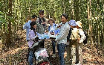 Korean delegation survey at Lang Sen Wetland Conservation Area
