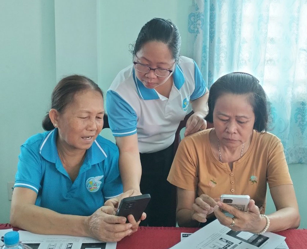 Cần Đước ứng dụng công nghệ thông tin vào hoạt động phong trào phụ nữ