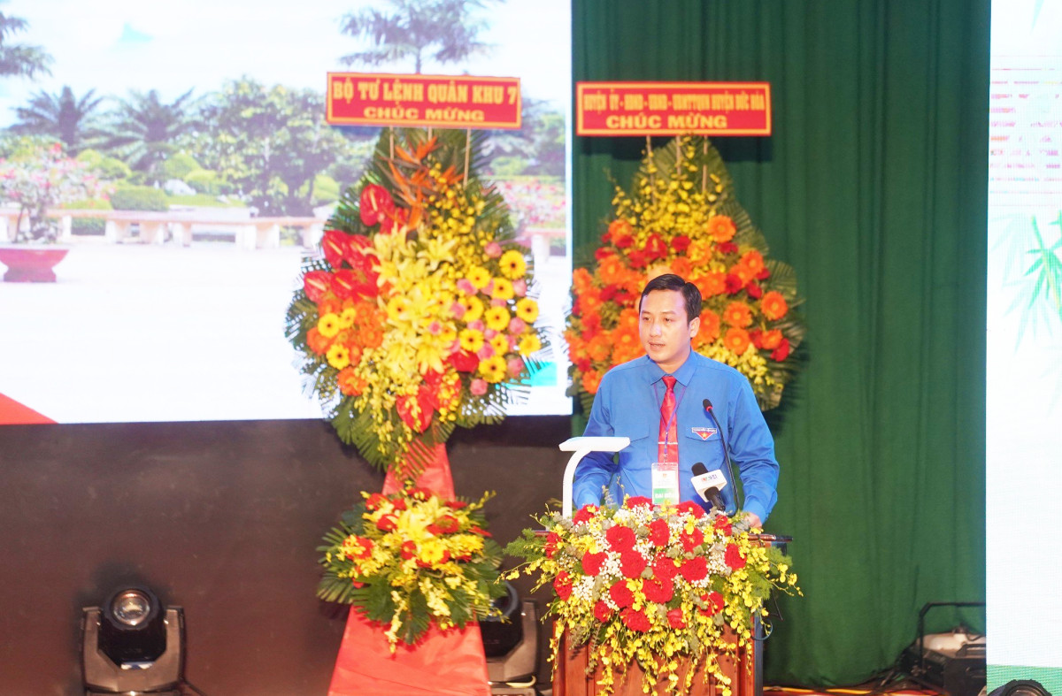 Long An holds ceremony to celebrate 60th anniversary of Victory in Hiep Hoa Battle and receive Ho Chi Minh Medal
