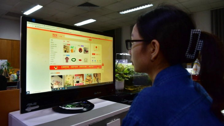 Giải mã hàng Trung Quốc 'bao nhanh, bao rẻ' Nhiều người cho biết thích mua hàng Trung Quốc trên các sàn TMĐT do đa dạng mẫu mã, giá hợp lý, phí ship rất thấp và đặc biệt là giao hàng nhanh - Ảnh: T.T.D.