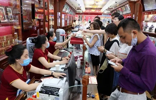 Giá vàng tái lập đỉnh lên cao nhất, hiện giao dịch ở mức 74,6 triệu đồng