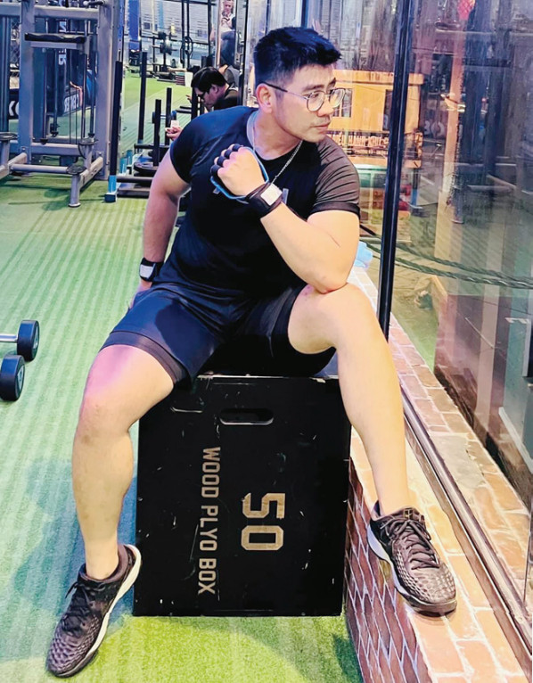 Anh Đặng Tấn Thành (TP.Tân An) tập gym mỗi ngày để giữ dáng và duy trì sức khỏe