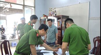 Long An bắt một nguyên đăng kiểm viên nhận hối lộ để hợp thức hóa hồ sơ cải tạo xe ô tô