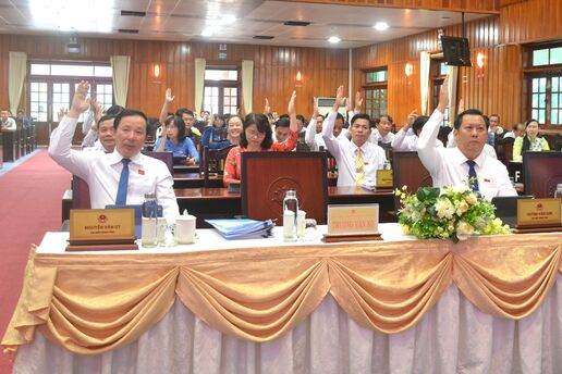 Kỳ họp lệ cuối năm thông qua 43 Nghị quyết quan trọng về phát triển kinh tế - xã hội