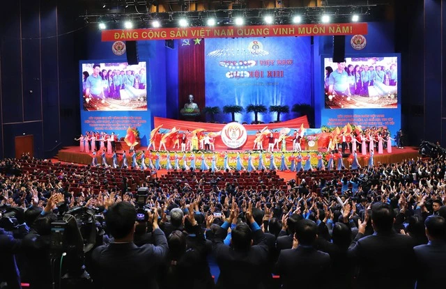 Chương trình nghệ thuật đặc sắc chào mừng Đại hội XIII Công đoàn Việt Nam