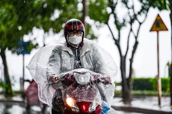 Thời tiết hôm nay 2/12: Bắc Bộ rét, Trung Bộ mưa lớn