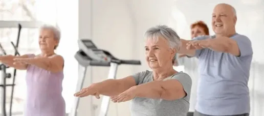 5 lời khuyên về tập thể dục cho người 55 tuổi trở lên