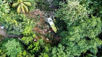 Philippines: Xe khách chở hơn 50 người lao xuống vực, ít nhất 25 người chết