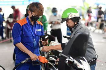 Từ 15h chiều nay 7/12, giá xăng, dầu đồng loạt giảm