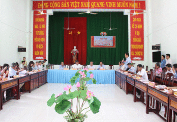 Đoàn công tác của Bộ Nông nghiệp và Phát triển nông thôn khảo sát, làm việc tại huyện Tân Hưng