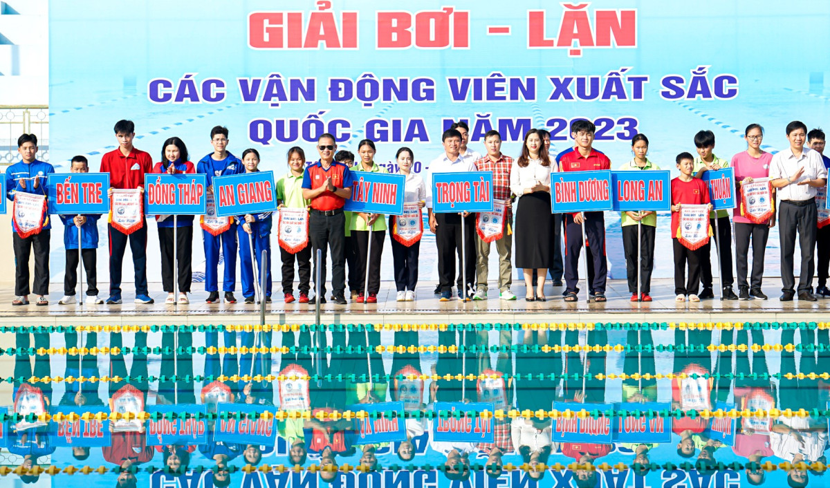 Long An giành ngôi nhất toàn đoàn môn bơi giải các vận động viên xuất sắc quốc gia năm 2023