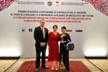 Long An Provincial Vietnam - Cuba Friendship and Cooperation Association attends 65th anniversary of Republic of Cuba's National Day