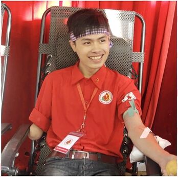 Nam sinh 26 tuổi mất một tay 27 lần hiến máu tình nguyện