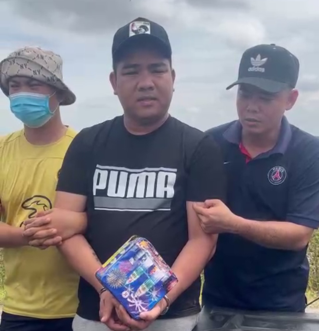 Nguyễn Duy Anh khai nhận mua số pháo bên Campuchia về bán kiếm lời thì bị bắt giữ