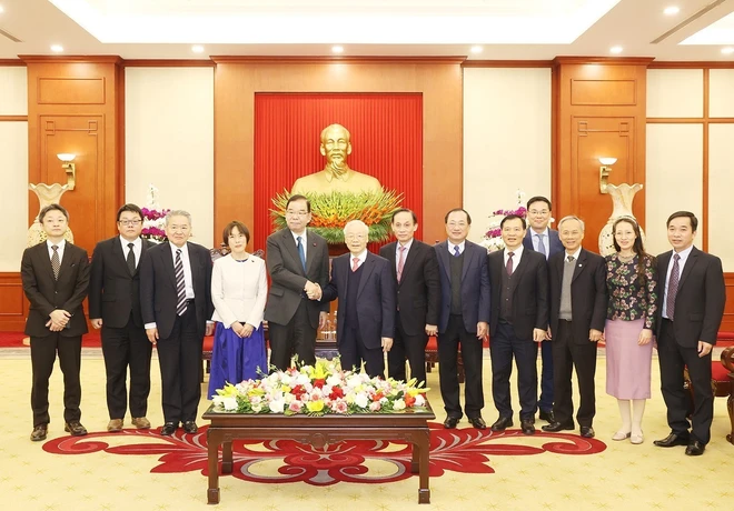 Tổng Bí thư Nguyễn Phú Trọng tiếp ông Shii Kazuo, Chủ tịch Đoàn Chủ tịch Ban Chấp hành Trung ương Đảng Cộng sản Nhật Bản sang thăm và làm việc tại Việt Nam. (Ảnh: Trí Dũng/TTXVN)
