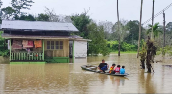 Malaysia floods force over 9,000 to evacuate