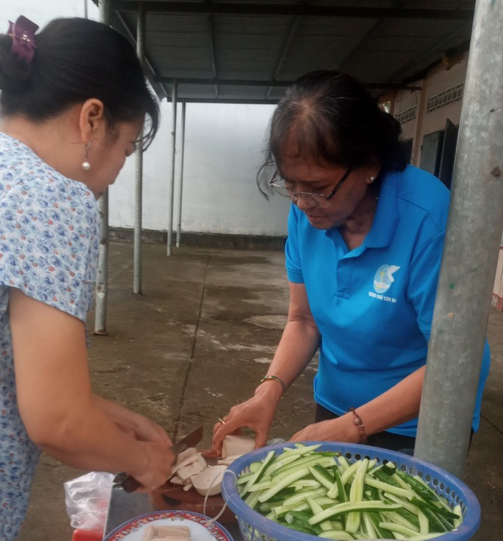 Giáo dân góp sức xây dựng quê hương
