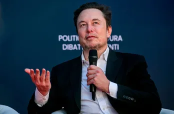 SpaceX sa thải nhân viên vì nói xấu ông chủ Elon Musk?