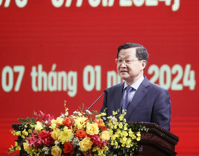 Việt Nam - Campuchia là điển hình của quan hệ nước láng giềng tốt trên thế giới Bí thư Trung ương Đảng, Phó Thủ tướng Chính phủ Lê Minh Khái đọc diễn văn tại lễ kỷ niệm 45 năm Ngày chiến thắng chiến tranh bảo vệ biên giới Tây Nam, cùng quân dân Campuchia chiến thắng chế độ diệt chủng. (Ảnh: Thống Nhất/TTXVN)