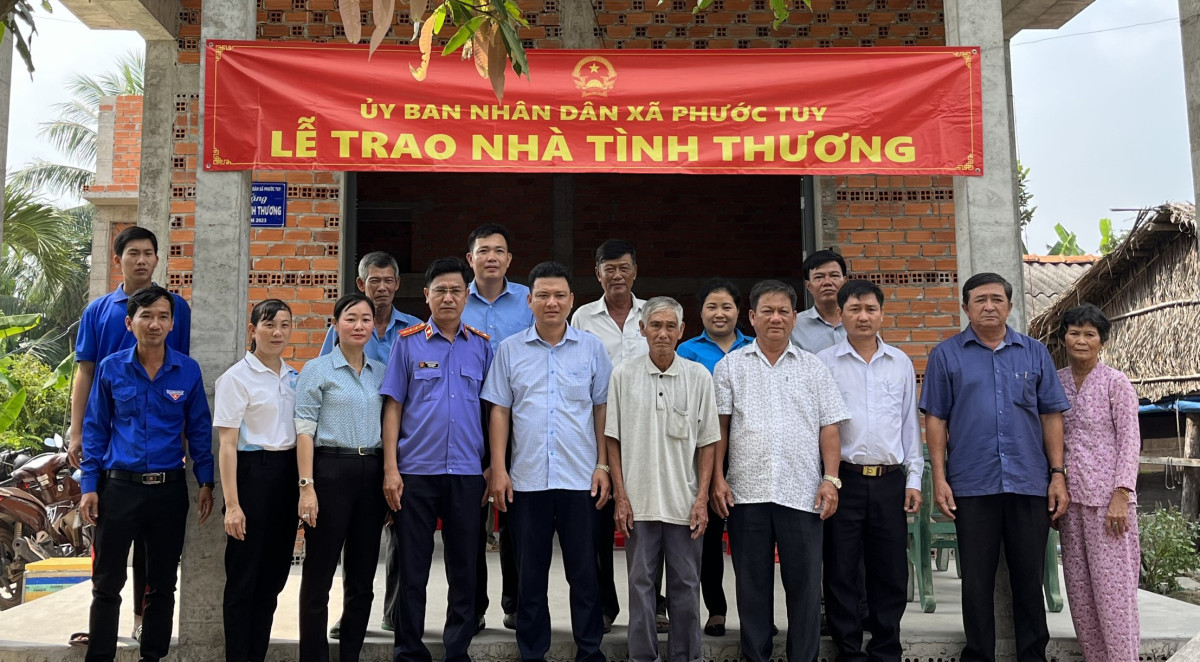Chung tay xây dựng quê hương và làm tốt công tác an sinh xã hội