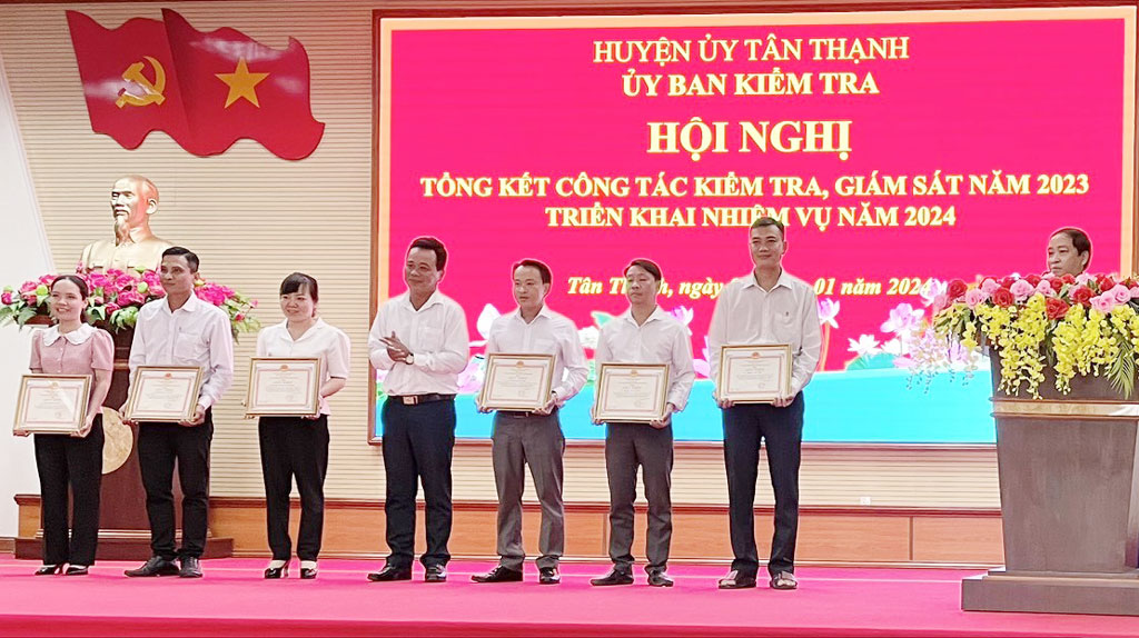 Năm 2023: Huyện Tân Thạnh kỷ luật 11 đảng viên