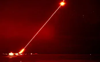 Vũ khí laser diệt drone của Anh tốn 12 USD một phát bắn, tiết kiệm hơn tên lửa