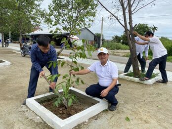 Tân Hưng: Tích cực vận động người dân tham gia các phong trào thi đua yêu nước Tân Hưng: Tích cực vận động người dân tham gia các phong trào thi đua yêu nước